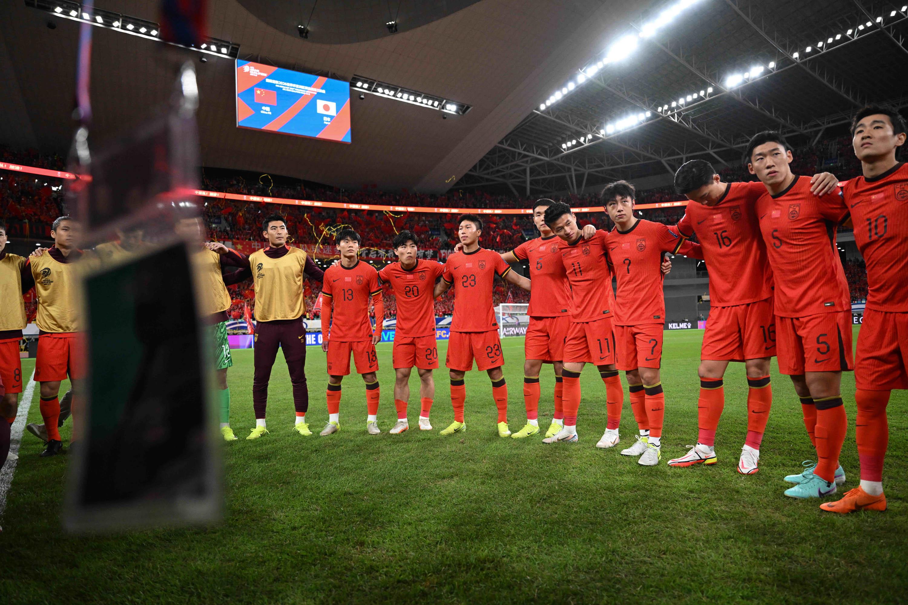 爱游戏在线-在国际赛场上展现实力，球队备受瞩目