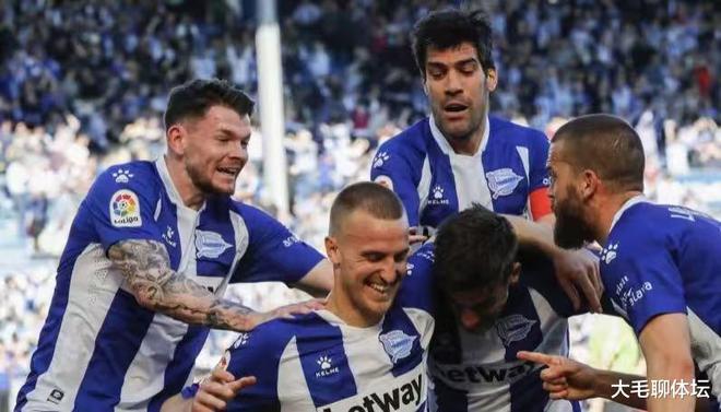 爱游戏在线-关于科尔多瓦力战拉斯帕尔马斯，争分夺胜的信息