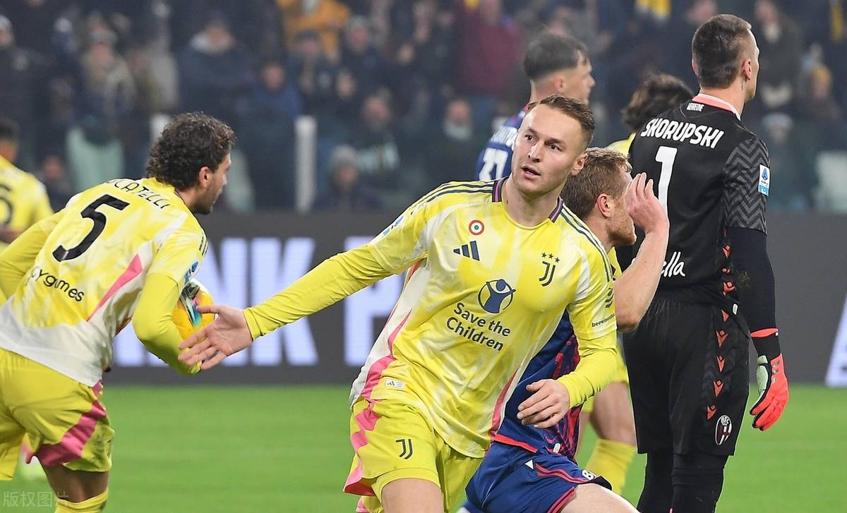 爱游戏体育-包含尤文图斯战绩低迷，传言队内产生裂痕的词条