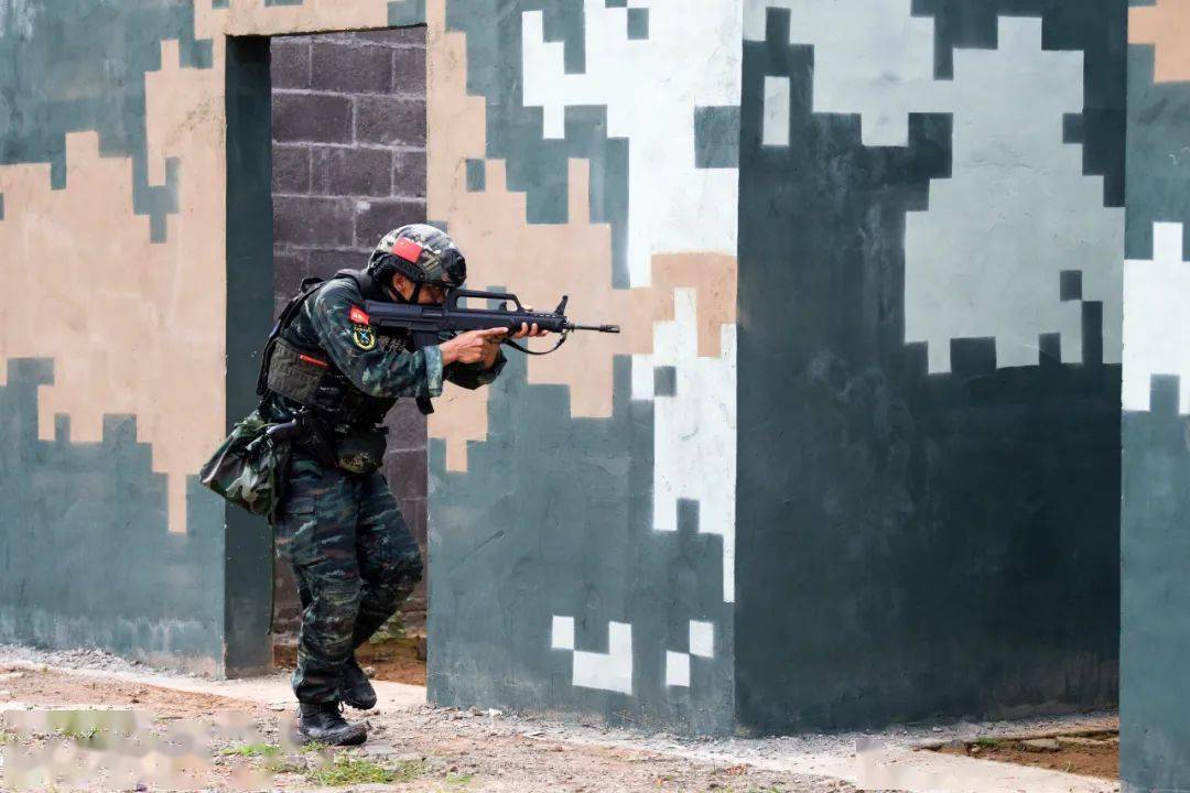 爱游戏下载-教练谋略战术，备战拒绝人质，能御敌如云的简单介绍