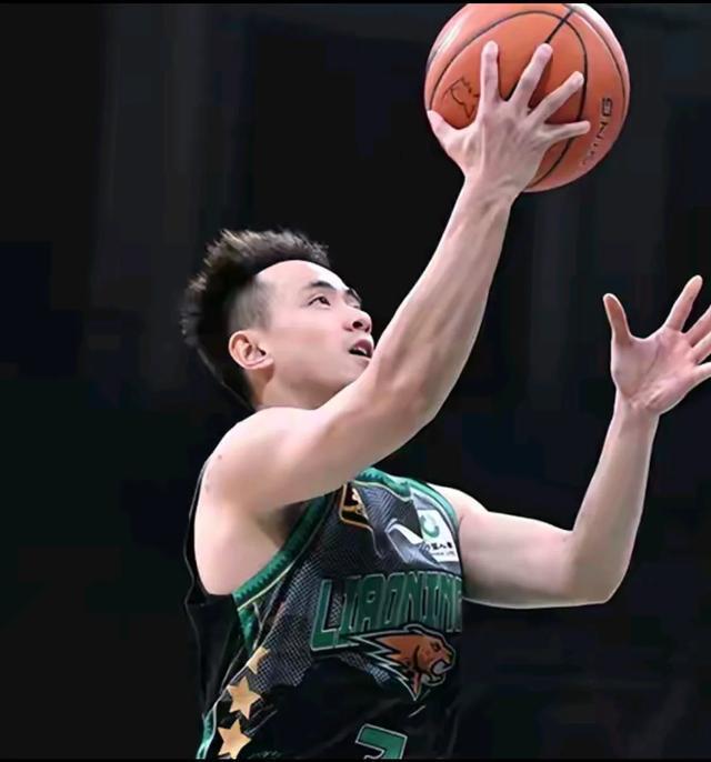 男子篮球比赛最热门:辽宁男篮兢兢业业保持领先的简单介绍 男子篮球比赛最热门:辽宁男篮兢兢业业保持领先的简单介绍