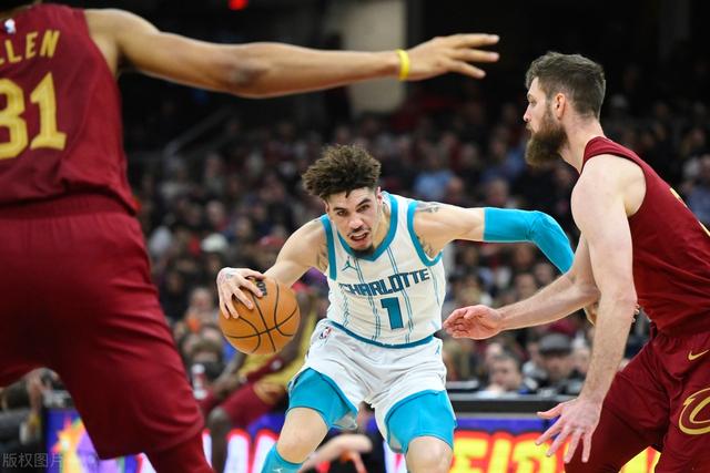 爱游戏大厅-猛龙队在加时赛中战胜黄蜂，终结连败