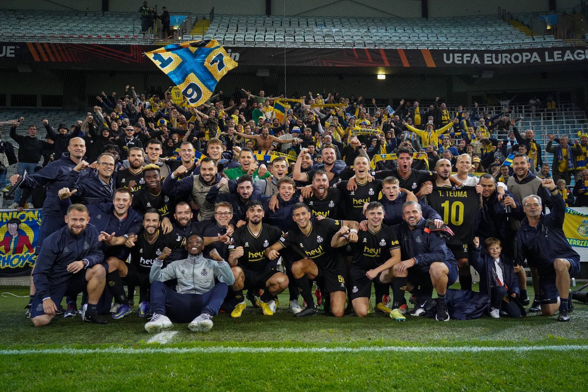 瑞典实现关键逆转，提前锁定强名额