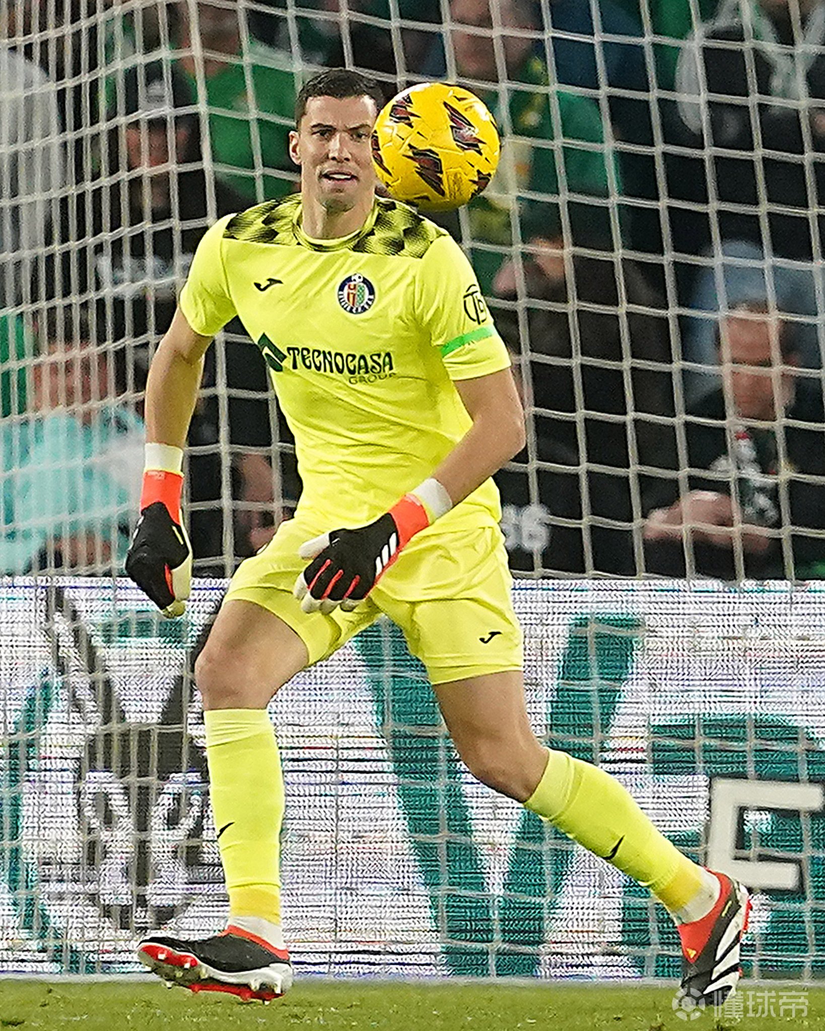 包含战报:皇家贝蒂斯主场战胜赫塔费,士气高涨的词条 包含战报:皇家贝蒂斯主场战胜赫塔费,士气高涨的词条