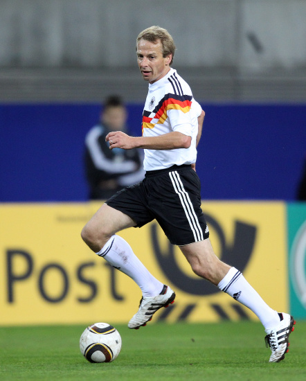 亚琛凯泽斯努尔特女足获德国联赛冠军的简单介绍