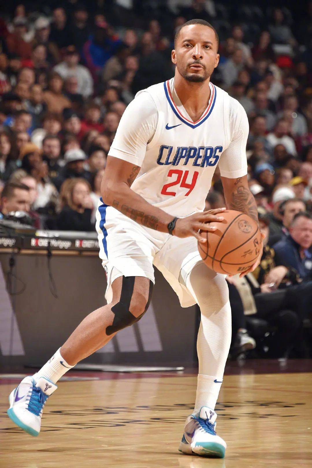 爱游戏下载-关于骑士内线支柱受伤，攻防转换失去优势的信息