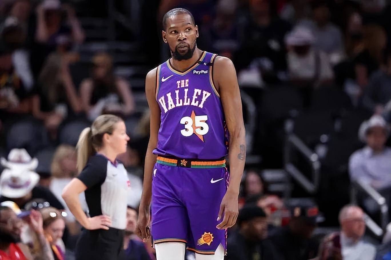 爱游戏在线-关于队内核心球员表现低迷，球队连续失利的信息