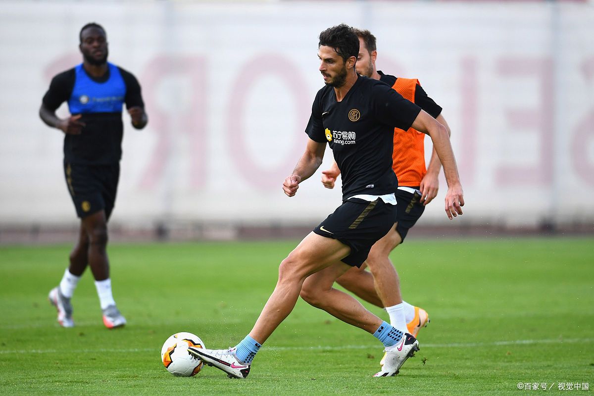 北爱尔兰客场逼平立陶宛,小组榜首位置不变的简单介绍 北爱尔兰客场逼平立陶宛,小组榜首位置不变的简单介绍