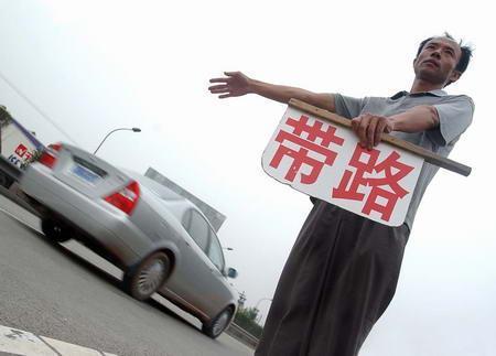 爱游戏官方-热刺沦陷低迷实打实，寻回辉煌路未减的简单介绍