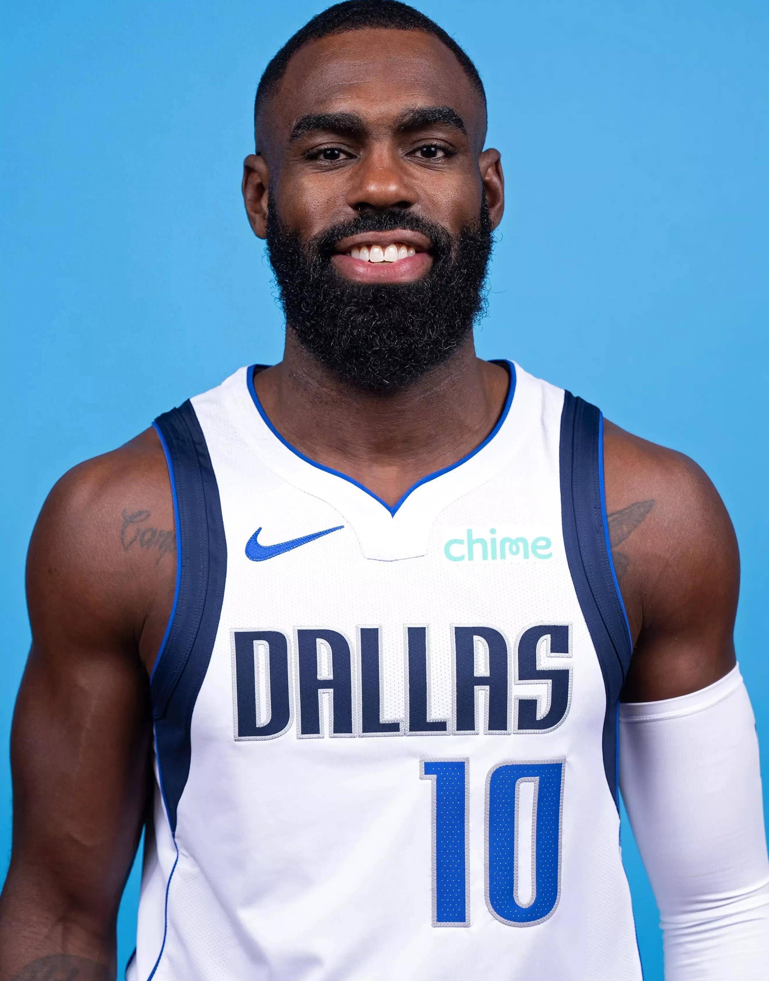 爱游戏官网-柏林赫塔队喜迎胜利，球员斗志高昂