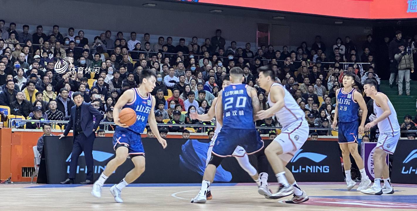 新疆队在比赛中表现出色,轻松战胜对手的简单介绍 新疆队在比赛中表现出色,轻松战胜对手的简单介绍