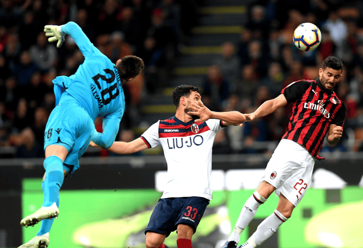 AC米兰豪取七连胜,意甲冠军悬念大增的简单介绍 AC米兰豪取七连胜,意甲冠军悬念大增的简单介绍