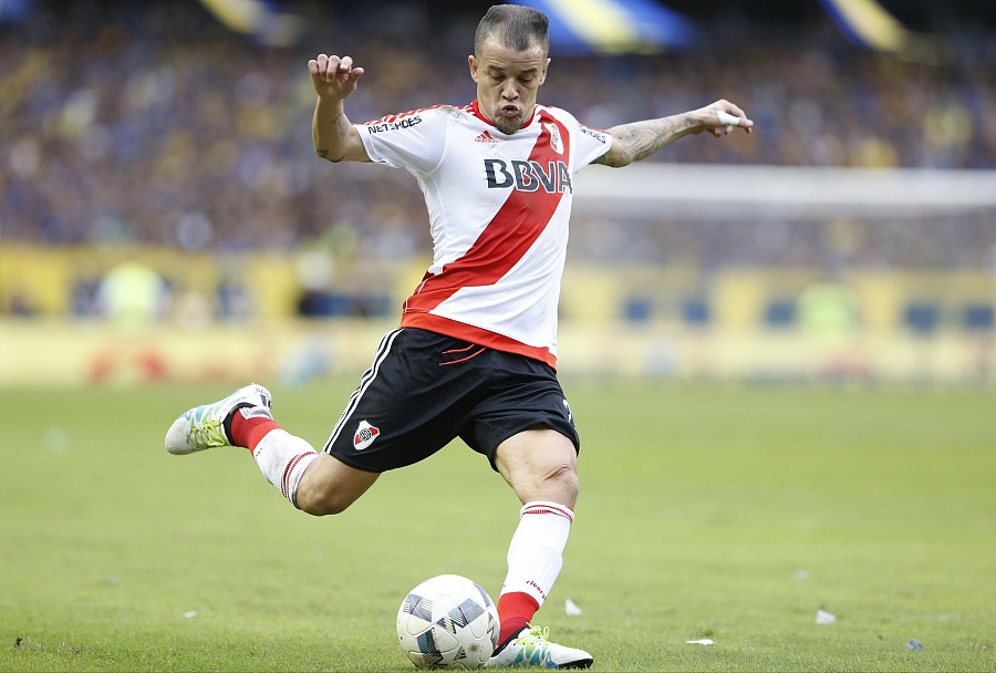 爱游戏-斯图加特告负，保级形势雪上加霜的简单介绍