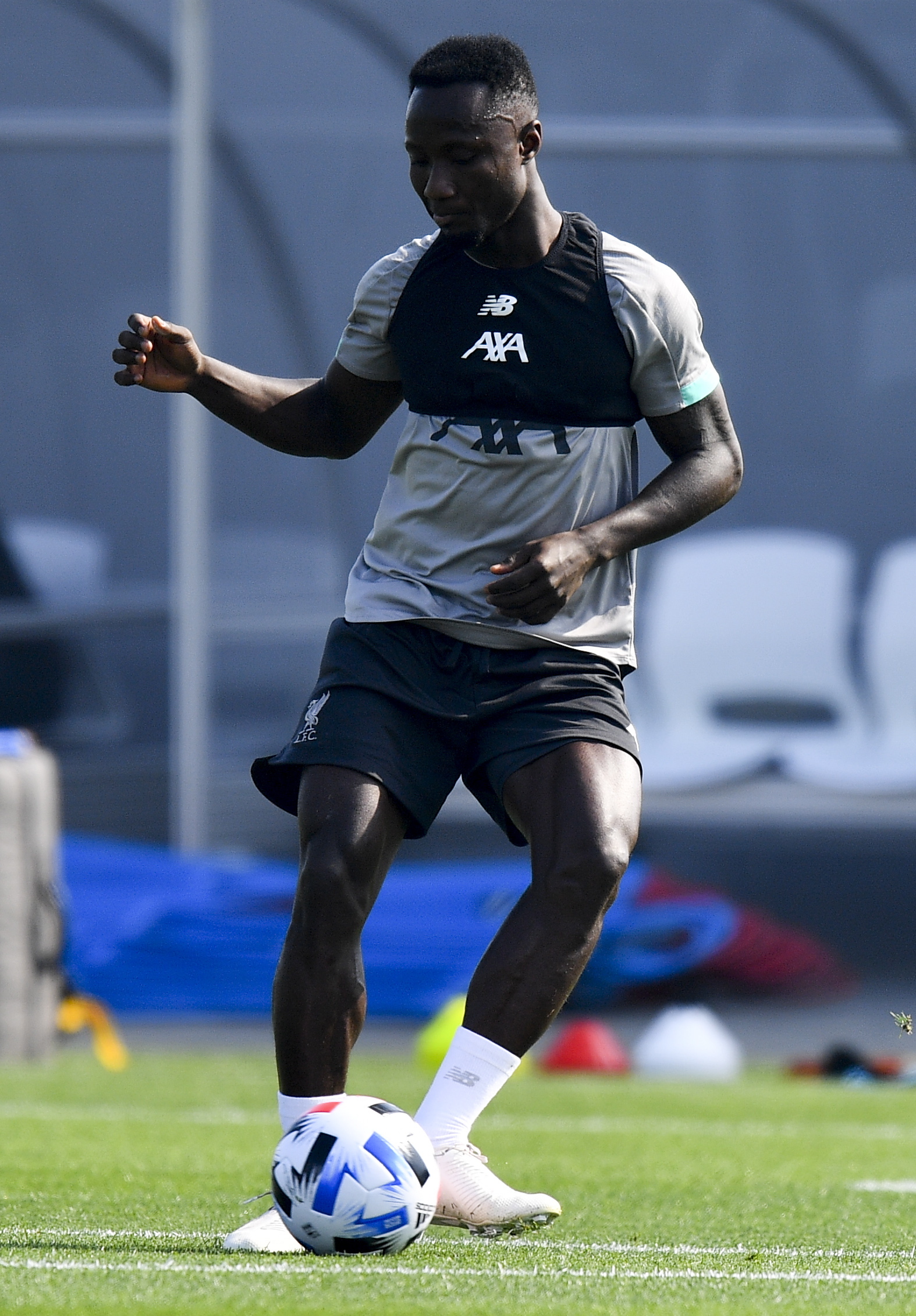 关于快讯：马姆洛迪辛当斯抵达美国备战世俱杯的信息