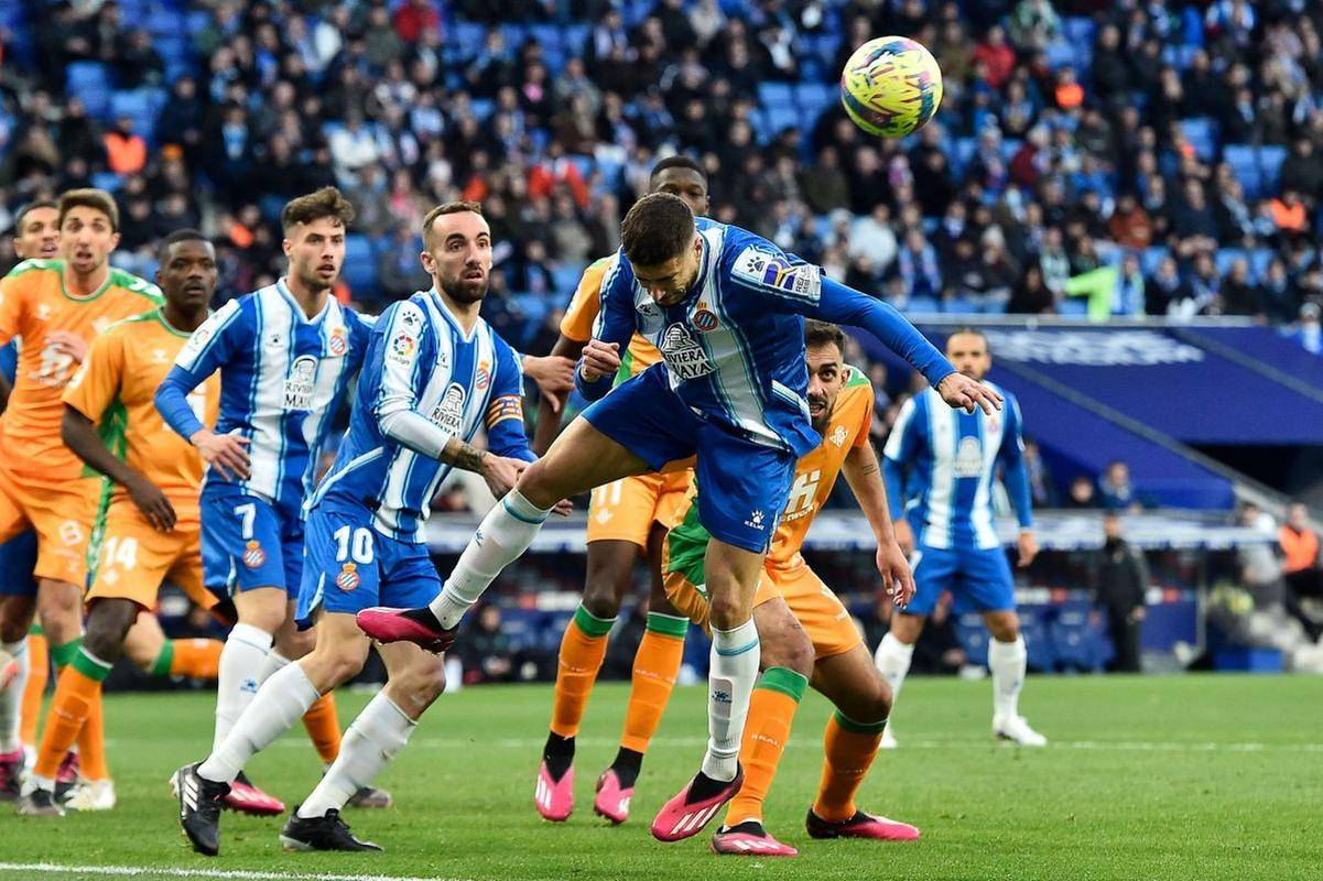 意甲豪强巅峰对决,胜负难分 意甲豪强巅峰对决,胜负难分