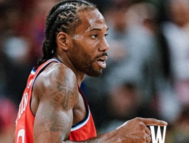 快船遭爵士逆转,客场败局 快船遭爵士逆转,客场败局