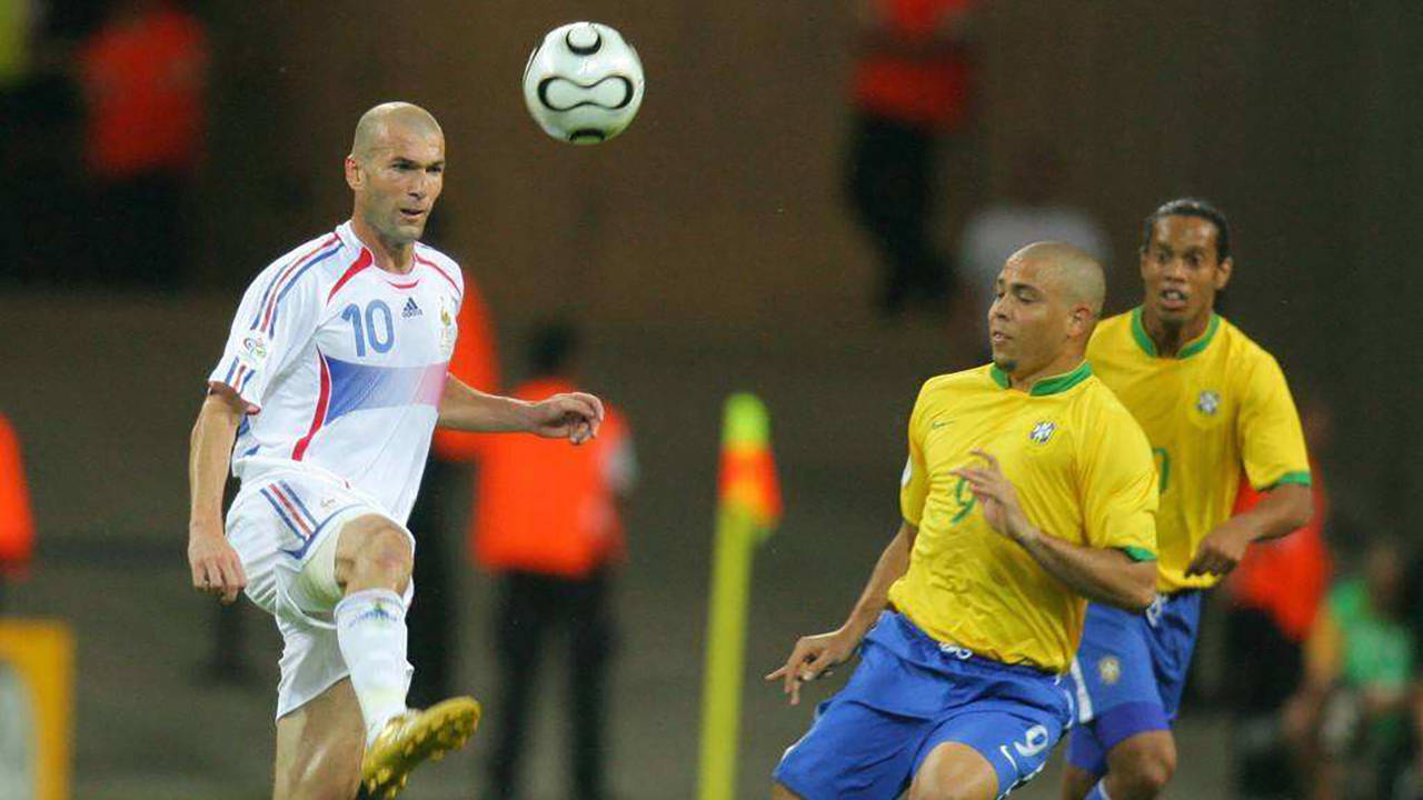 爱游戏下载-法国队在比赛中全面压制对手，展现出色实力的简单介绍