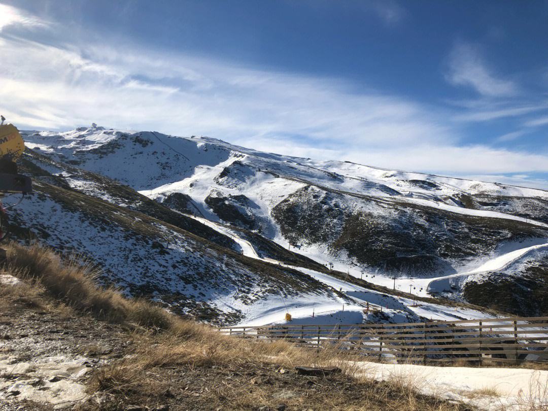 格拉纳达豪取三分，气势如虹的简单介绍