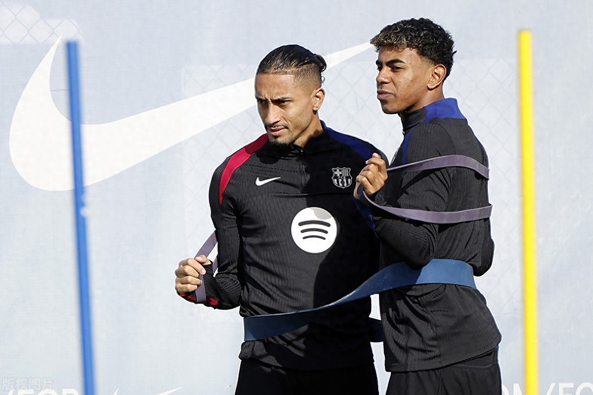 爱游戏tv-巴塞罗那遭遇塞维利亚逆转，无缘胜利