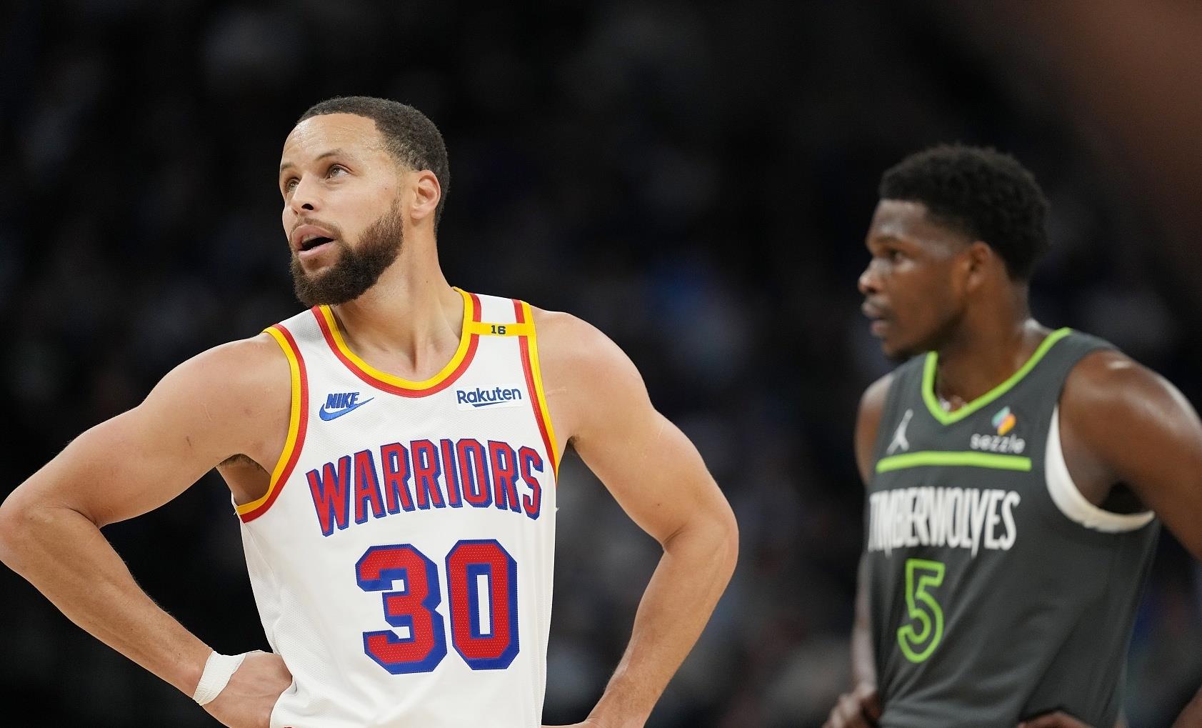 勇士队再败因库里单兵作战难逃困境