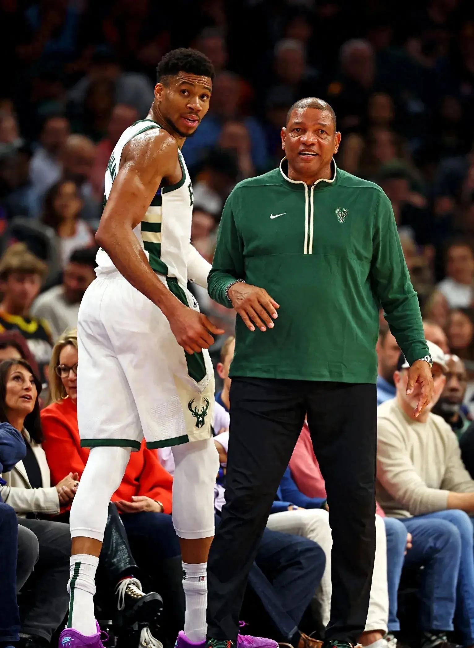 雄鹿击败公牛，继续领跑东部