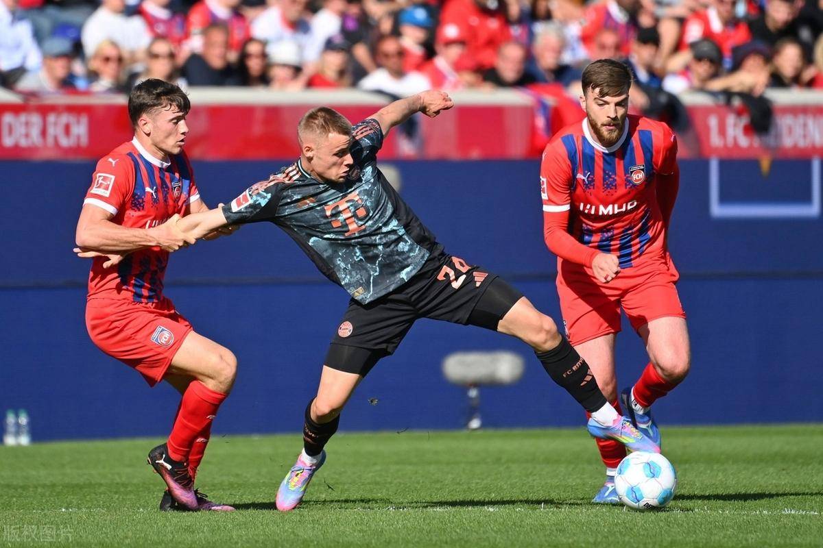 爱游戏官方入口-斯图加特主场不敌对手，球队保级形势动摇的简单介绍