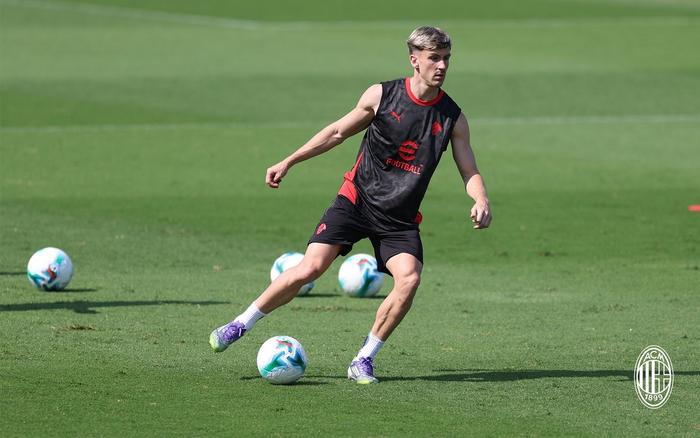 AC米兰:教练组调整最佳备战战术的简单介绍