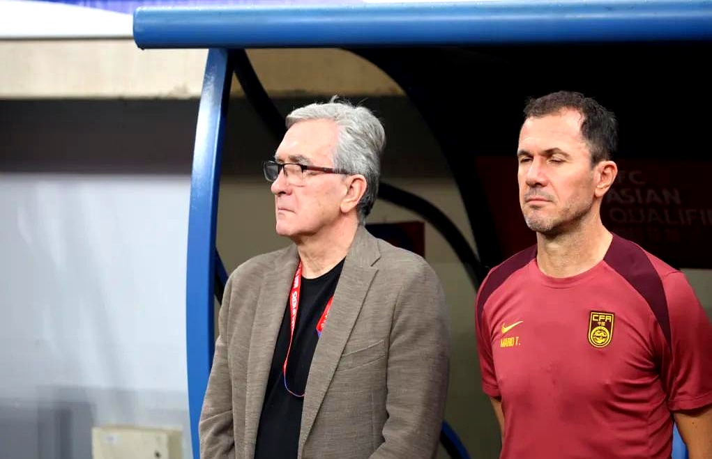 爱游戏官方入口-困兽犹斗：落后的球队依然不放弃希望的简单介绍