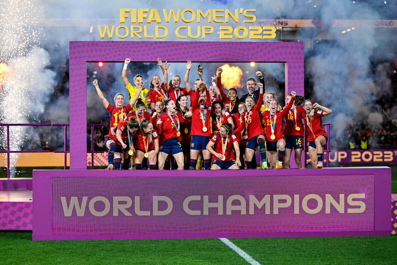 爱游戏大厅-爱尔兰女足选手获得国际杯冠军