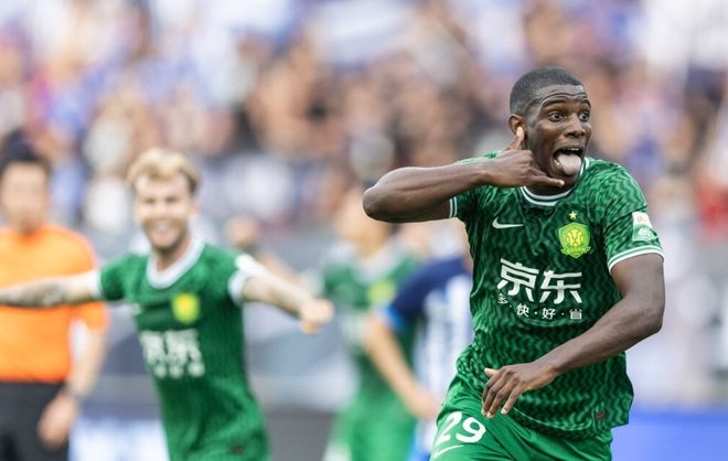 关于意大利在中超中夺冠凯尔特人，争议判罚的信息