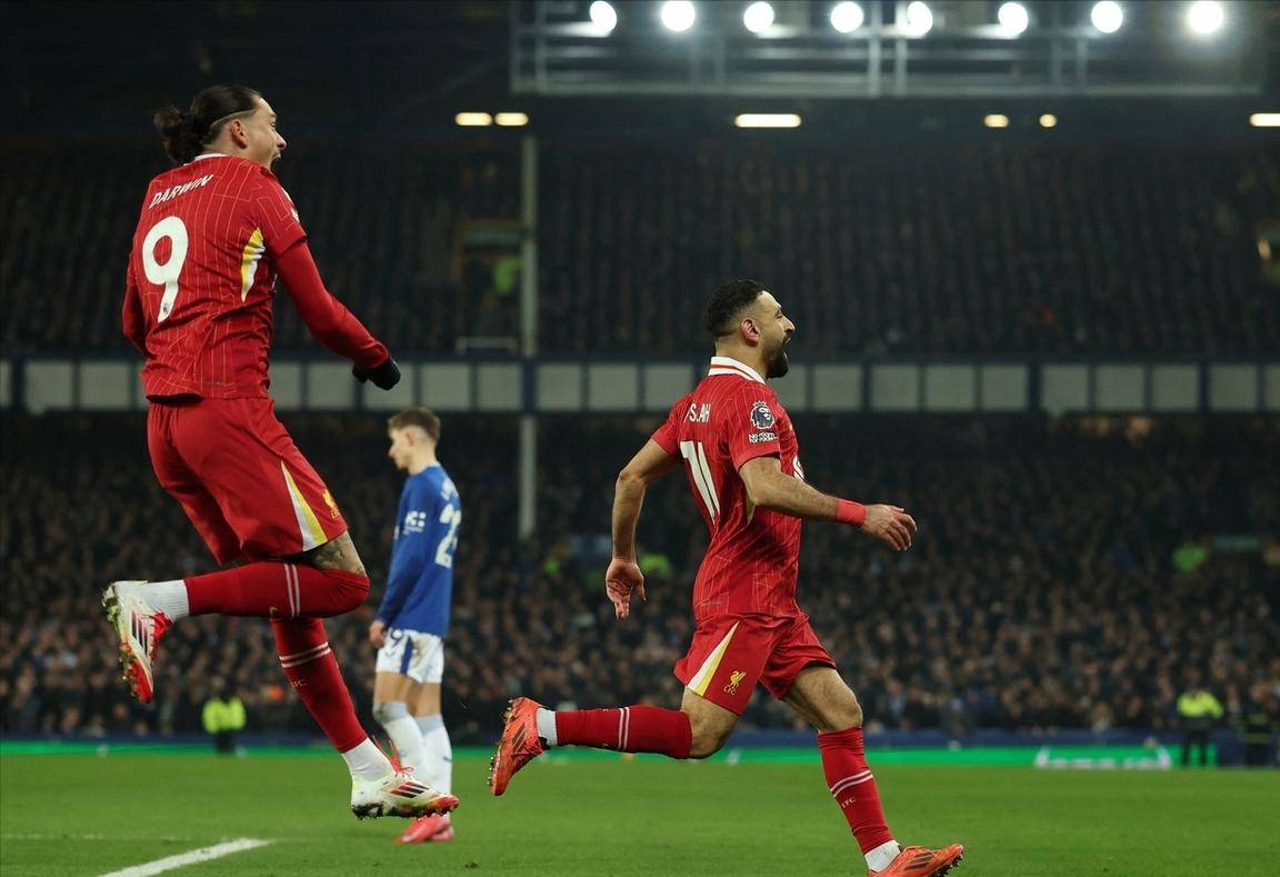 梅西遭遇意大利不敌,英超局势紧张 梅西遭遇意大利不敌,英超局势紧张