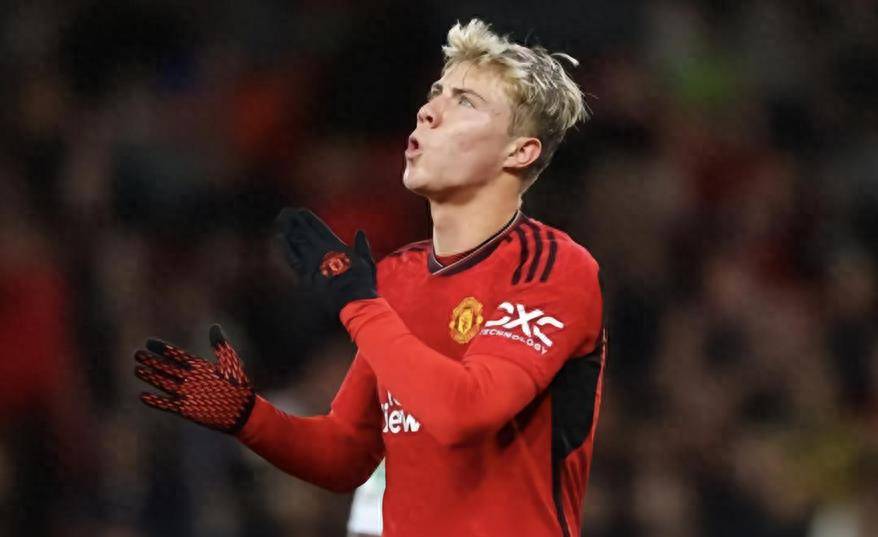 狼队主场告捷,主场豪取三分 狼队主场告捷,主场豪取三分