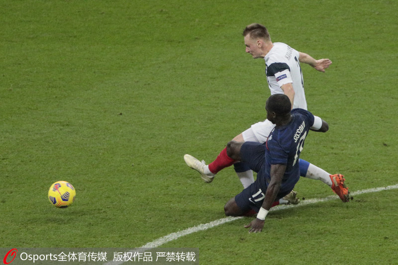 法国0-0战平芬兰,遭遇阻击! 法国0-0战平芬兰,遭遇阻击!