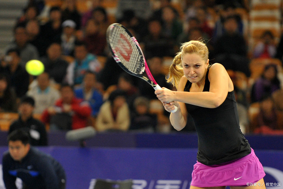 爱游戏入口-美国女子体操新星夺冠赢得掌声和喝彩