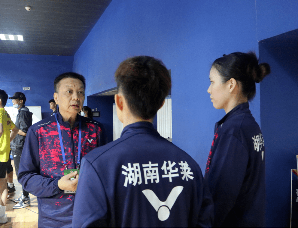 爱游戏娱乐-湖南队险胜浙江队，晋级不易