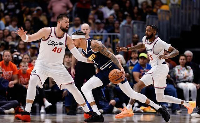 包含掘金主场惨败国王遭遇两连败的词条