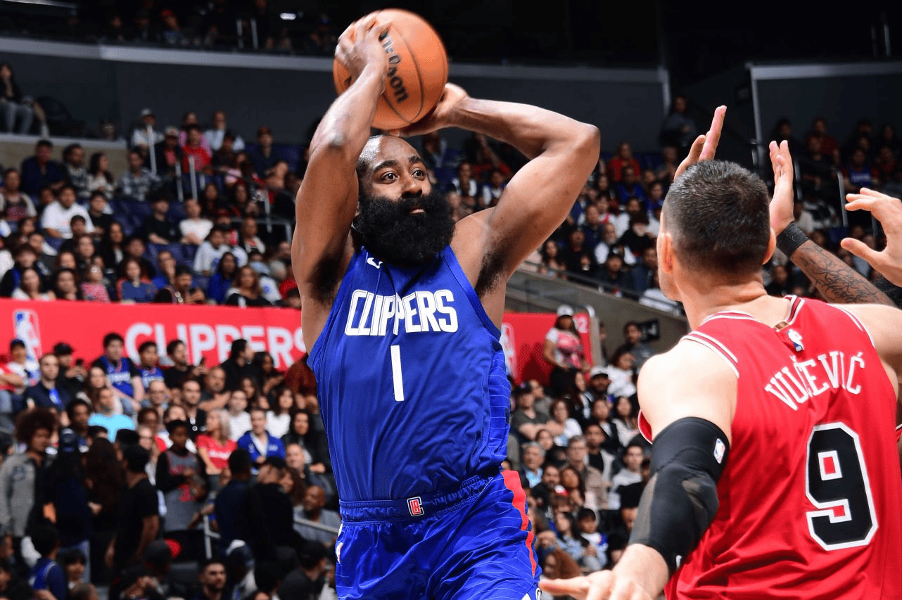 包含火箭主场轻取鹈鹕，哈登27分的词条