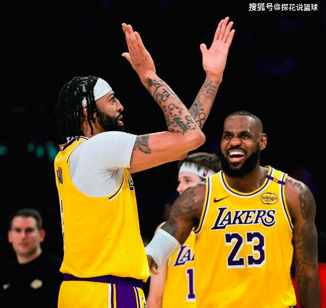 热火战胜湖人，取得两连胜