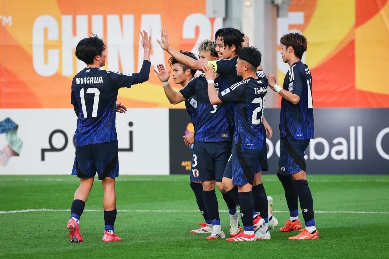 奥地利队轻取日本队,奥恰洛夫统治全场的简单介绍 奥地利队轻取日本队,奥恰洛夫统治全场的简单介绍