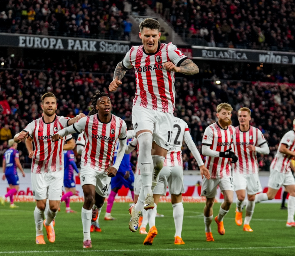 弗赖堡在客场比赛中努力表现，保持不败