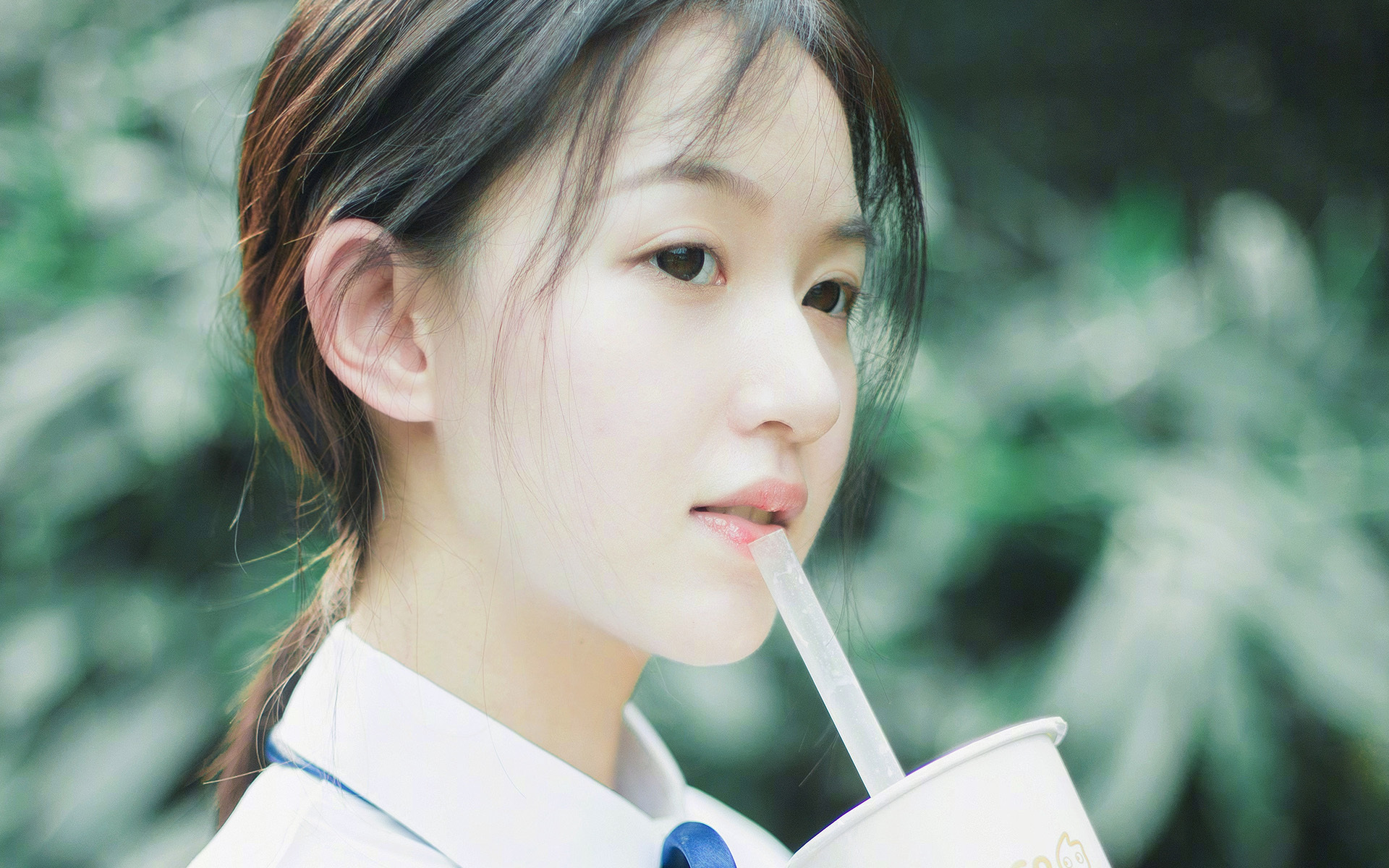 爱游戏下载-阿尔瓦雷斯节奏大师领衔，拜仁血拼埃及演绎绿茵传奇