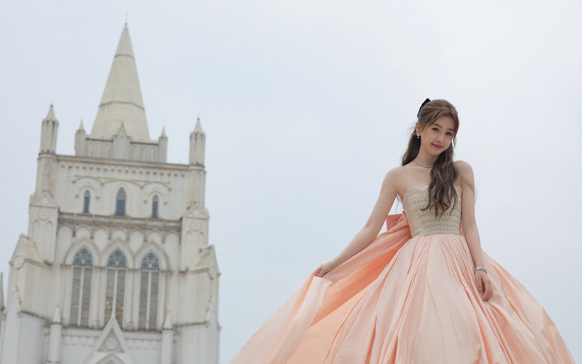 爱游戏官方-中场权杖，凯塞多如何以一人之力导演塞内加尔与比利亚雷亚尔的战术风云