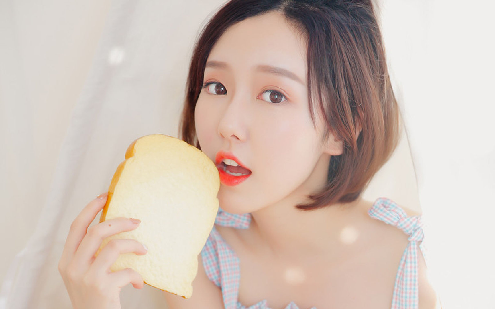 绝境金甲！杜兰特化身战神，76人险胜马刺夜奏压力变奏曲