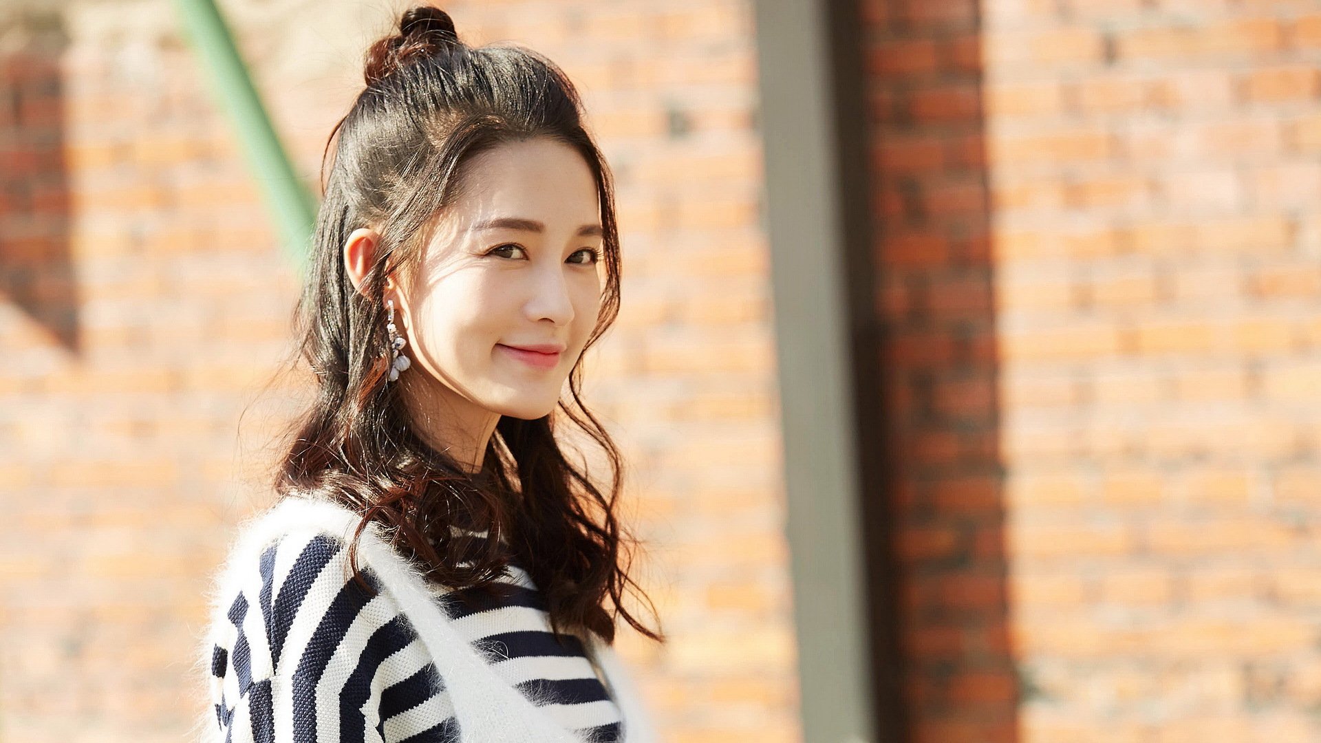 福克斯狂飙47分献制胜封盖 骑士主场力克北京队迎关键胜利